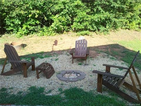 827 Mudcut Loop, Marion, NC 28752 photo 7