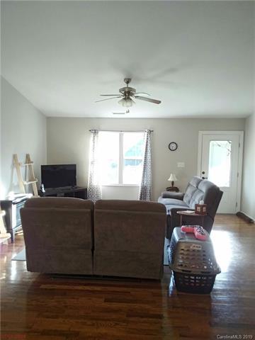 827 Mudcut Loop, Marion, NC 28752 photo 14