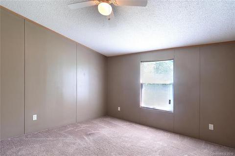 100 Taylor Ln, Marshall, NC 28753 photo 22