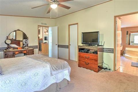 100 Taylor Ln, Marshall, NC 28753 photo 20