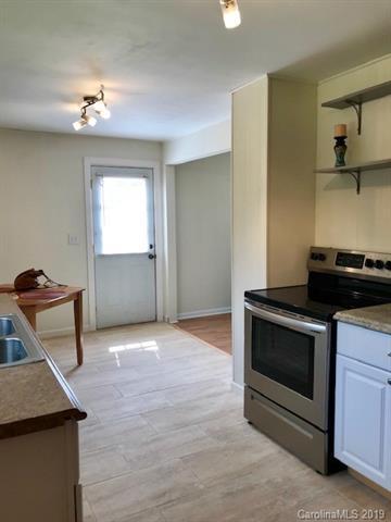 224 Jackson Loop Rd, Flat Rock, NC 28731 photo 5