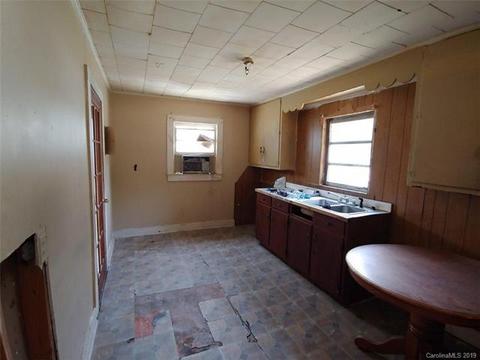 604 Sutherland Ave, Monroe, NC 28110 photo 2
