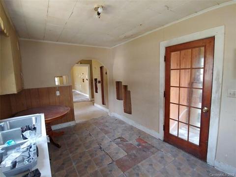 604 Sutherland Ave, Monroe, NC 28110 photo 4