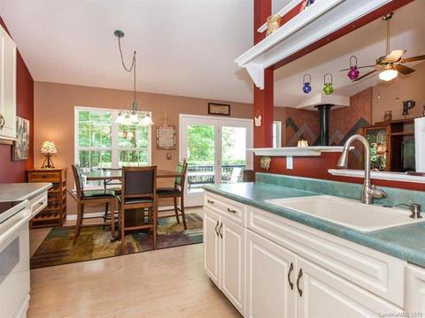 1068 Mountain Lakes Dr, Tryon, NC 28782 photo 9