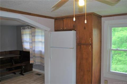 44 Abbott Rd, Canton, NC 28716 photo 9