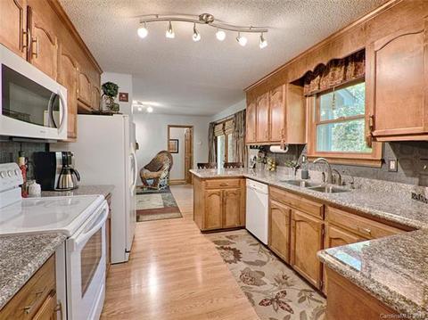 175 Heathergate Ln, Stanley, NC 28164 photo 8
