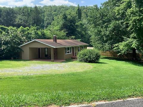 210 Hillcrest St, Sylva, NC 28779 photo 2