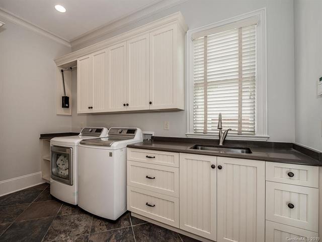  671 Llewellyn Pl, Charlotte, NC 28207 photo 21