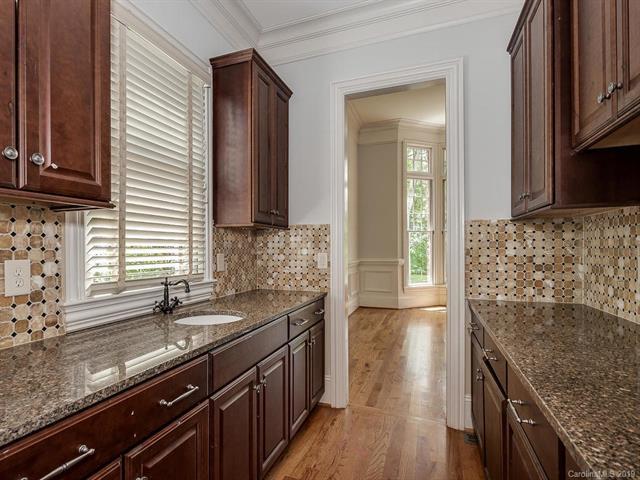  671 Llewellyn Pl, Charlotte, NC 28207 photo 18