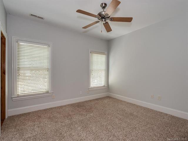  671 Llewellyn Pl, Charlotte, NC 28207 photo 34