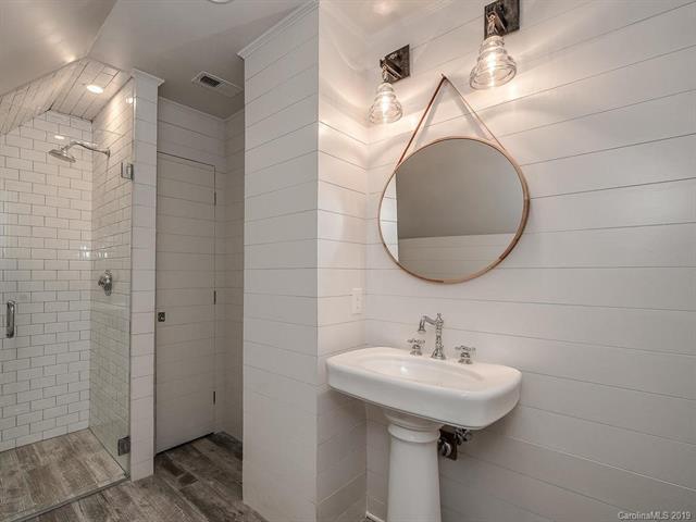  671 Llewellyn Pl, Charlotte, NC 28207 photo 39