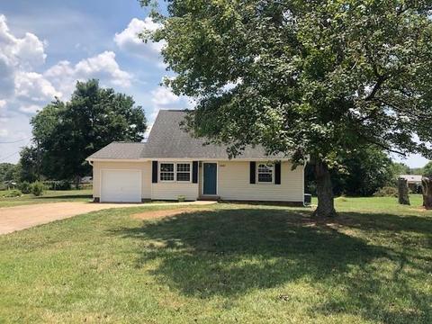 5481 Bryan Ln, Hickory, NC 28602 photo 2