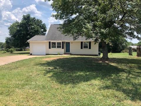 5481 Bryan Ln, Hickory, NC 28602 photo 1