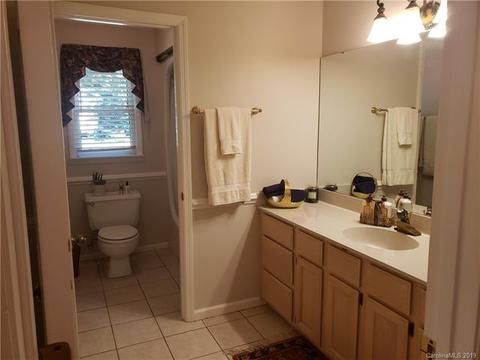 114 Hunting Ln, Morganton, NC 28655 photo 11