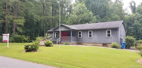 302 Spring St, Troy, NC 27371 photo 2
