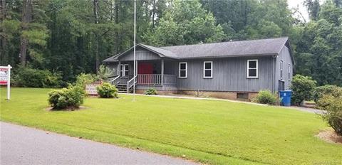 302 Spring St, Troy, NC 27371 photo 5