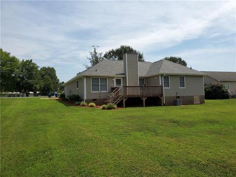 3817 River Rd, Hickory, NC 28602 photo 2