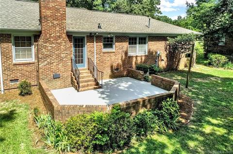 611 Freemont Dr, Lancaster, SC 29720 photo 2