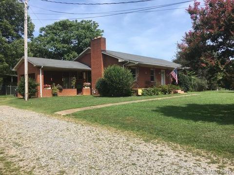 113 Normandy Dr, Morganton, NC 28655 photo 1