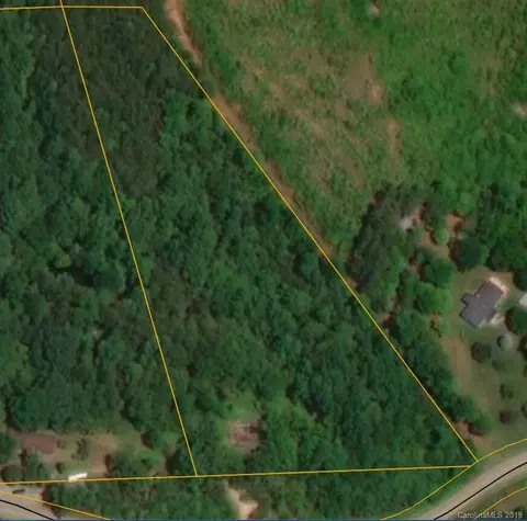 135 Medford Rd, Tryon, NC 28782 photo 4