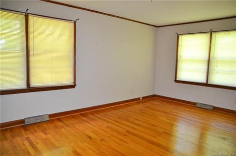 565 Morehead Rd, Marion, NC 28752 photo 20