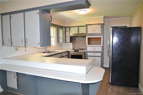 565 Morehead Rd, Marion, NC 28752 photo 13