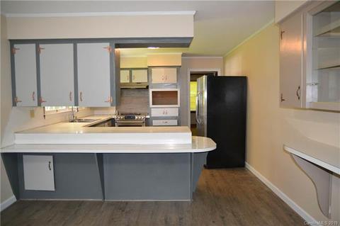 565 Morehead Rd, Marion, NC 28752 photo 14