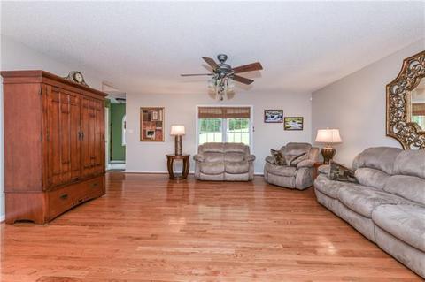 2843 Devonshire Rd, Newton, NC 28658 photo 3