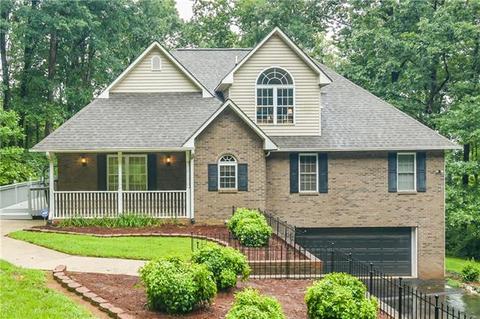 2843 Devonshire Rd, Newton, NC 28658 photo 1