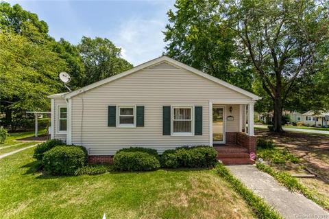 1005 Crescent St, Monroe, NC 28112 photo 1