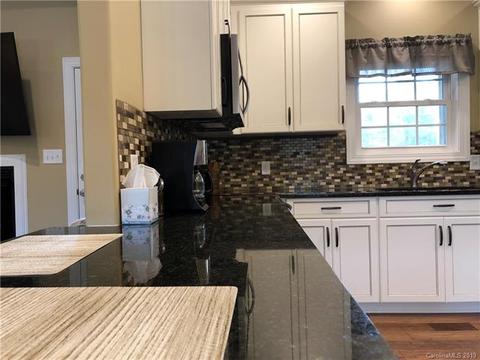 4251 Boulder Dr, Morganton, NC 28655 photo 8