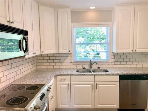 6401 Idlebrook Dr, Charlotte, NC 28212 photo 7
