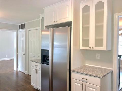 6401 Idlebrook Dr, Charlotte, NC 28212 photo 11