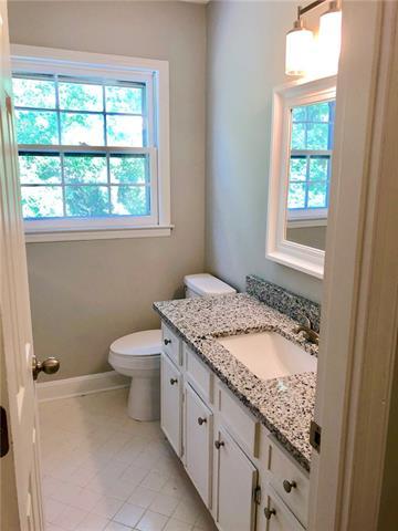 6401 Idlebrook Dr, Charlotte, NC 28212 photo 16