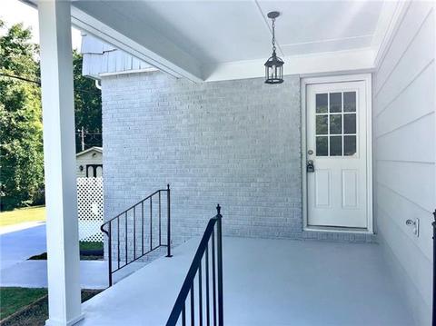 6401 Idlebrook Dr, Charlotte, NC 28212 photo 5