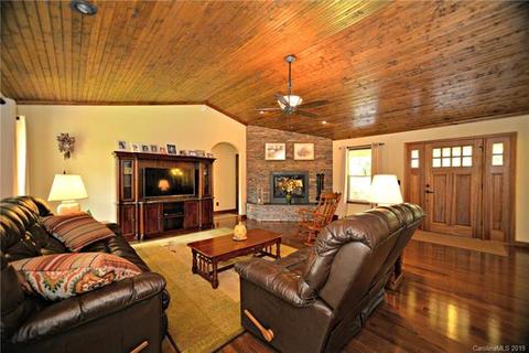 245 Beckys Ln, Mill Spring, NC 28756 photo 3