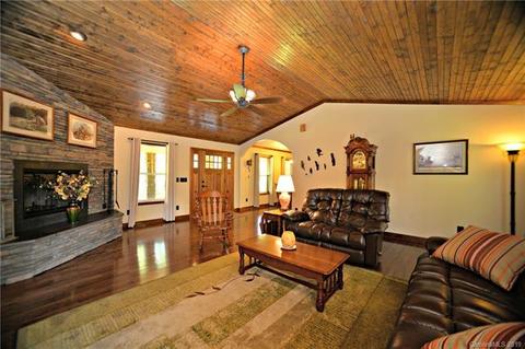 245 Beckys Ln, Mill Spring, NC 28756 photo 4