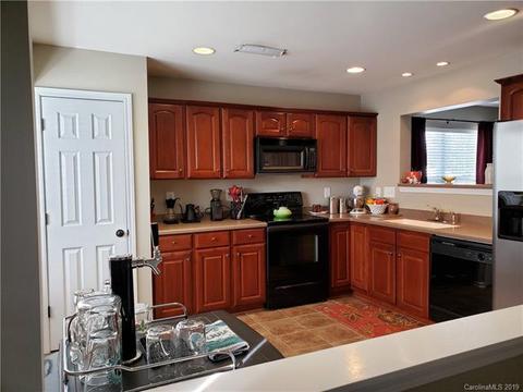 18526 Oakhurst Blvd, Cornelius, NC 28031 photo 5