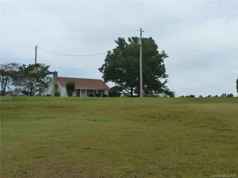 360 Kinder Rd, Harmony, NC 28634 photo 6