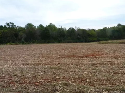 360 Kinder Rd, Harmony, NC 28634 photo 3