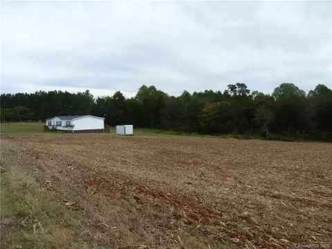 360 Kinder Rd, Harmony, NC 28634 photo 5