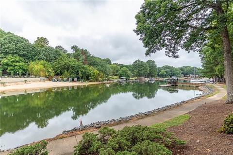20115 Henderson Rd #C, Cornelius, NC 28031 photo 4