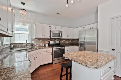 21401 Harken Dr, Cornelius, NC 28031 photo 9