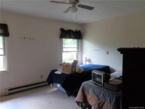 196 Miller Rd, Marshall, NC 28753 photo 13