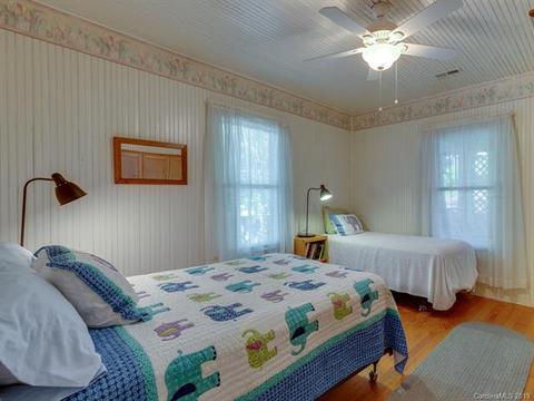100 Thomas St, Brevard, NC 28712 photo 17