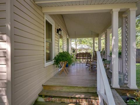 100 Thomas St, Brevard, NC 28712 photo 2