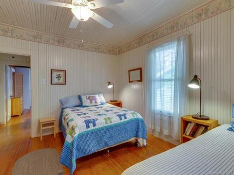 100 Thomas St, Brevard, NC 28712 photo 18