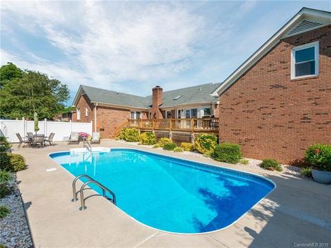 3091 Stoneybrook Dr, Fort Mill, SC 29708 photo 2