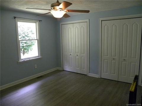 35 Munich Ln, Clyde, NC 28721 photo 15