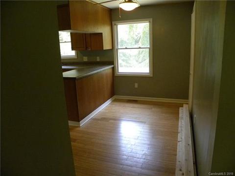 35 Munich Ln, Clyde, NC 28721 photo 14
